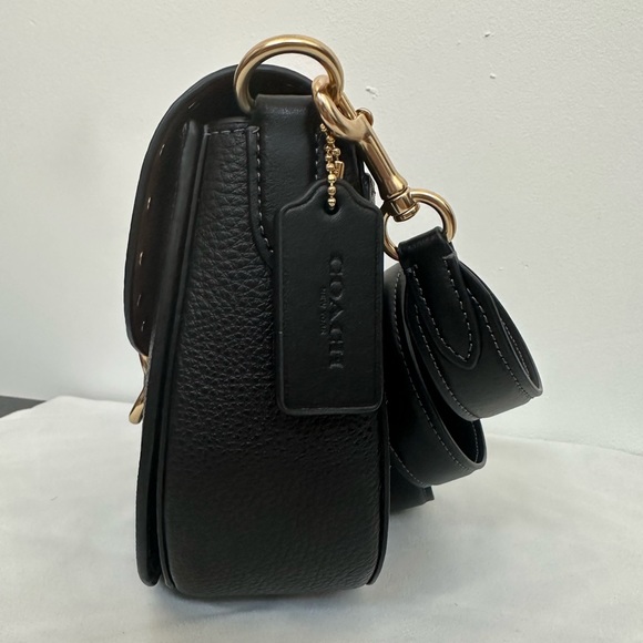 Coach Morgan Saddle Bag 🖤 - Picture 3 of 8